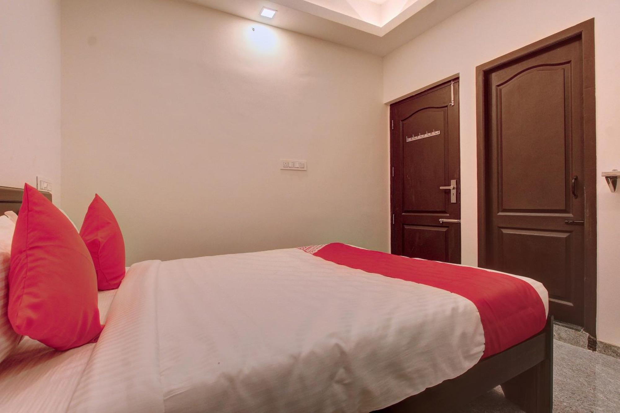 Hotel O Blue Moon Singanallur Exterior foto