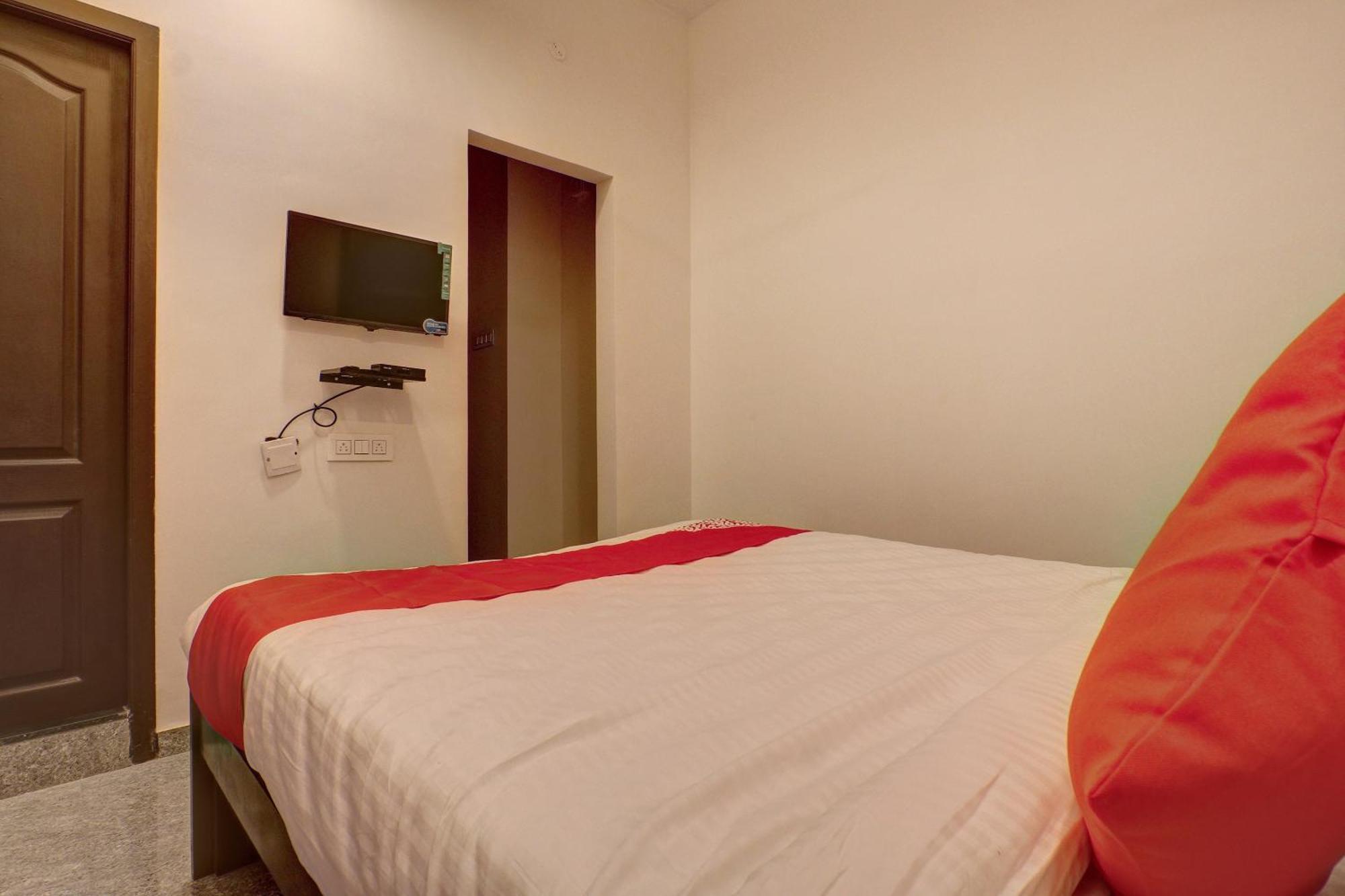 Hotel O Blue Moon Singanallur Exterior foto