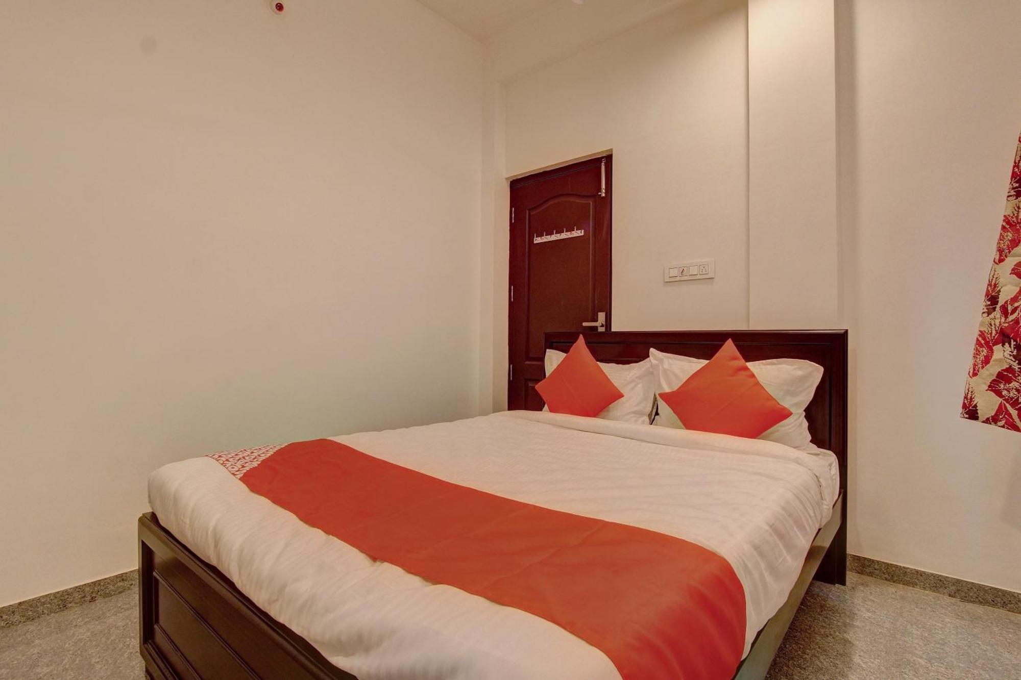 Hotel O Blue Moon Singanallur Exterior foto